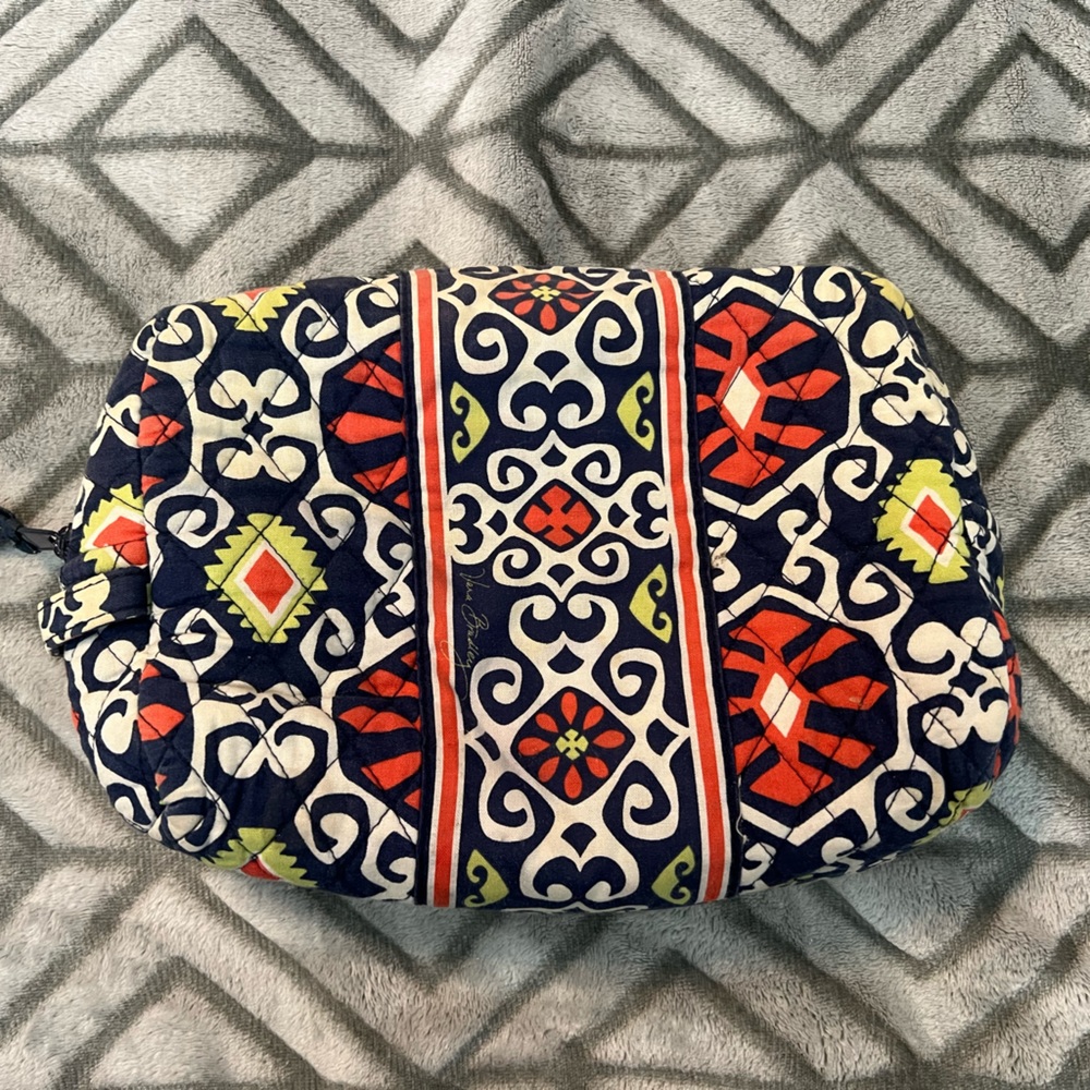 ✨ Vera Bradley Sun Valley Design Make Up Cosmetic Bag ✨